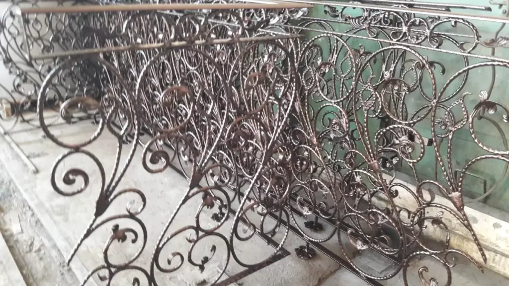 Estetic ( Fier forjat&Traforate ) 8
